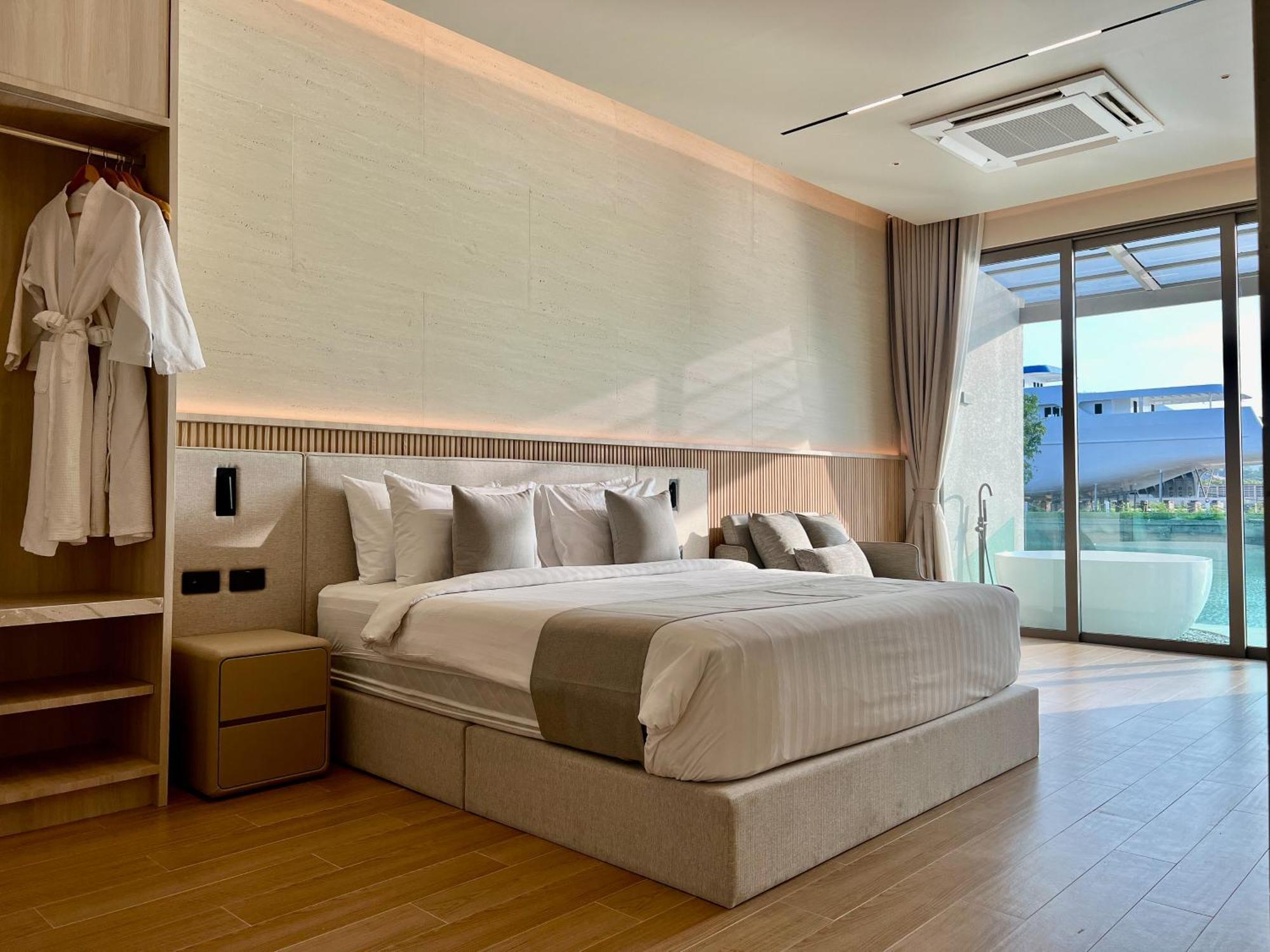 Baan Tah On The Sea Hotel Bang Sare Exterior photo